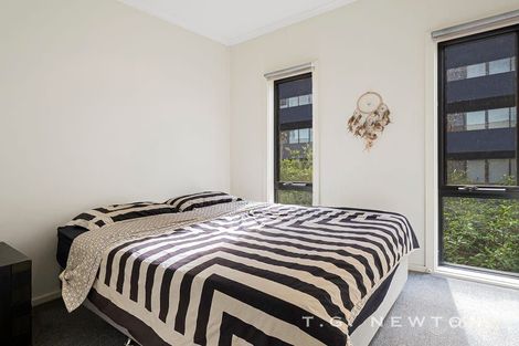 Property photo of 16/1 Eucalyptus Mews Notting Hill VIC 3168