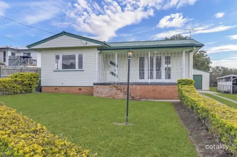 Property photo of 16 Cairns Road Ebbw Vale QLD 4304