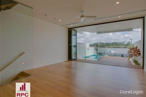 Property photo of 4/102 Parkside Circuit Hamilton QLD 4007