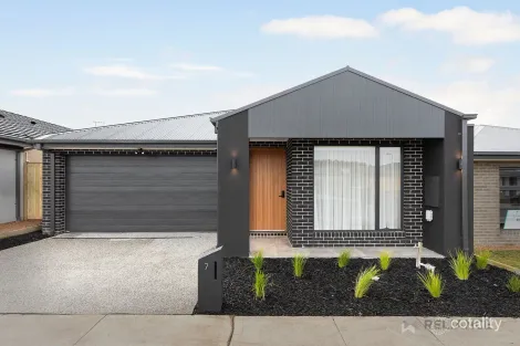 7 Graystown St, Sunbury, VIC 3429