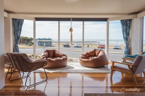 17 Old Bass Hwy, Wynyard, TAS 7325