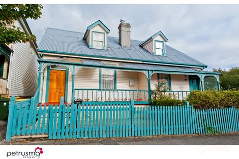 8 Regent St, Sandy Bay, TAS 7005
