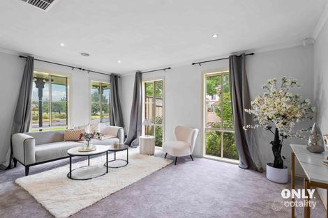 Property photo of 2 Sherwood Road Narre Warren South VIC 3805