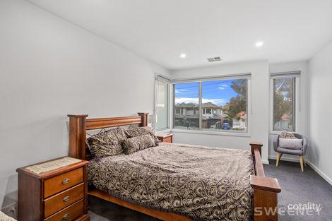 32 Angus Ave, Altona North, VIC 3025