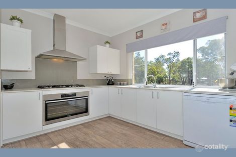 30 Rollinghills Dr, Brigadoon, WA 6069