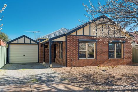 Property photo of 9 Islington Place Caroline Springs VIC 3023