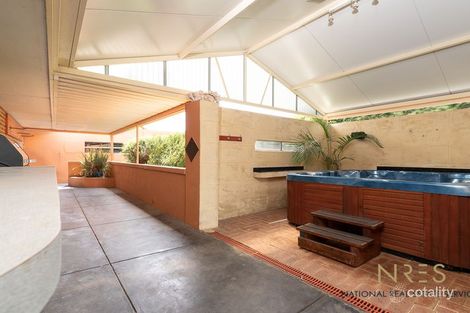 Property photo of 18 Nelligan Avenue Girrawheen WA 6064
