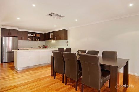 Property photo of 2/30 Jade Way Hillside VIC 3037