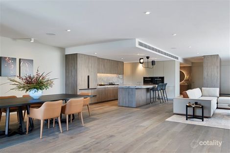 Property photo of 4 Packham Crescent Glen Waverley VIC 3150