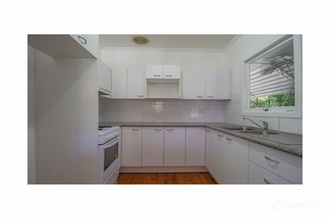 Property photo of 23 Muir Street Labrador QLD 4215