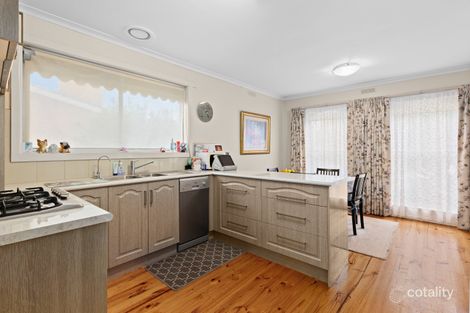 Property photo of 33 Oak Street Wendouree VIC 3355