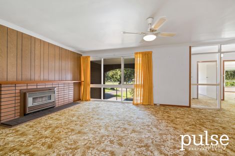 Property photo of 6 Massey Way Rossmoyne WA 6148