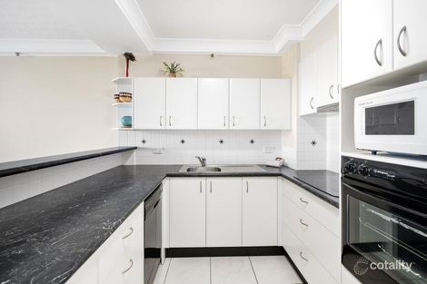 Property photo of 4B/973 Gold Coast Highway Palm Beach QLD 4221