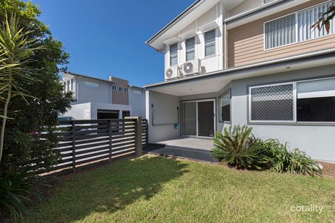 Property photo of 2/99 Adelaide Street Carina QLD 4152