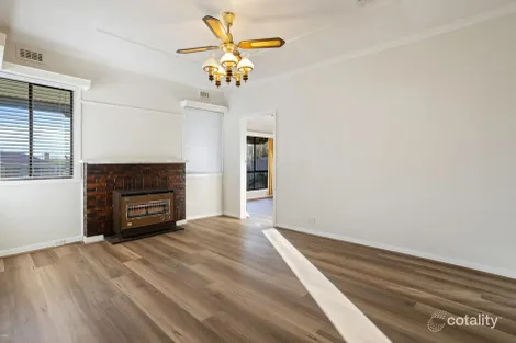 Property photo of 39 First Avenue Rosebud VIC 3939