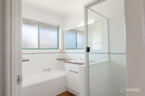 Property photo of 22 Pacific Court Bargara QLD 4670