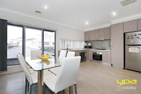 Property photo of 10/69-77 Lancefield Drive Caroline Springs VIC 3023