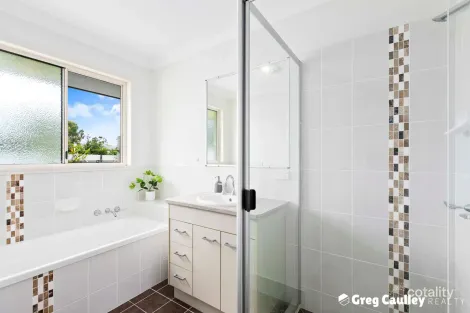 Property photo of 9 Lachlan Drive Oakhurst QLD 4650