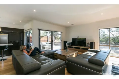 Property photo of 2/9 Centre Court Torquay VIC 3228