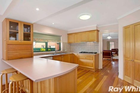 Property photo of 15 Callistemon Rise Mill Park VIC 3082