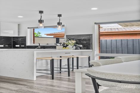 Property photo of 32 Callistemon Avenue Keysborough VIC 3173