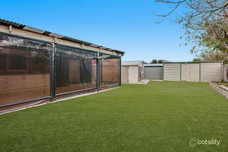 Property photo of 13 Ennismore Drive Keysborough VIC 3173