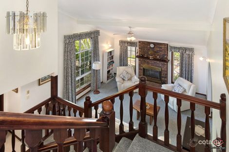 Property photo of 4 Leura Place Helensvale QLD 4212