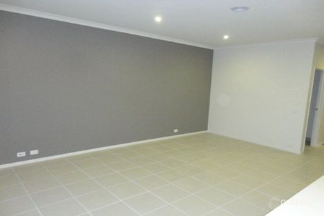 Property photo of 4 Broadbeach Circuit Point Cook VIC 3030
