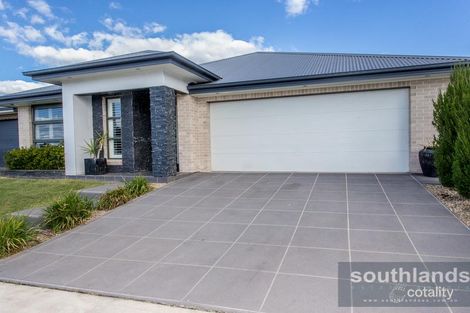 Property photo of 33 Sandstock Crescent Jordan Springs NSW 2747