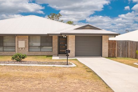 1/8 Bond Dr, Southside, QLD 4570