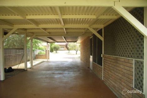 Property photo of 2 Mullumbimby Close Hillvue NSW 2340
