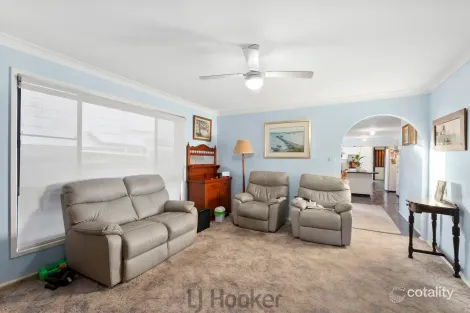 Property photo of 5 Elimatta Road Yarrawonga Park NSW 2264