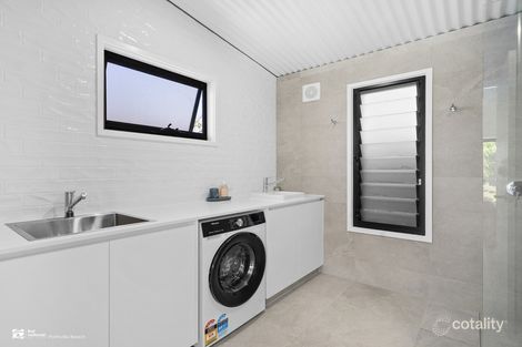 Property photo of 36 Edward Avenue Pottsville NSW 2489