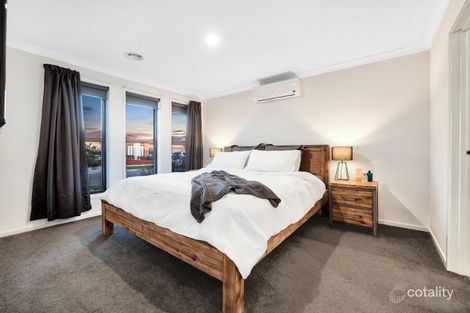 Property photo of 7 Timble Way Clyde North VIC 3978