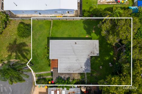 Property photo of 7 Sunshine Court Labrador QLD 4215