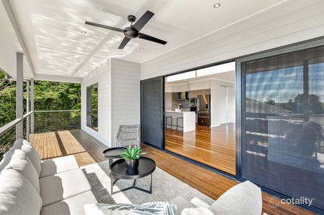 Property photo of 1 Diamond Close Stratford QLD 4870