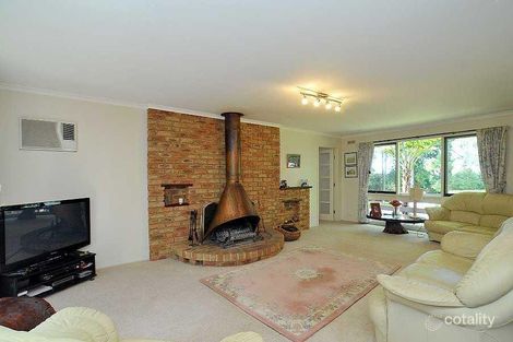 Property photo of 16 Wylie Road Silvan VIC 3795