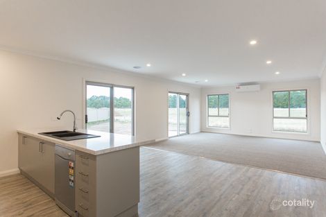 Property photo of 22 Fitch Court Ballan VIC 3342