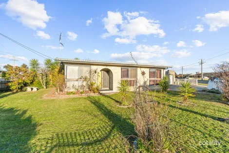 23 Chestnut Ave, Morwell, VIC 3840