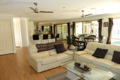 Property photo of 19 Ibrox Court Regents Park QLD 4118
