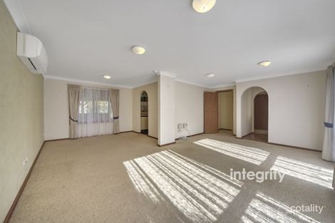 Property photo of 12 Shanklin Close Bomaderry NSW 2541
