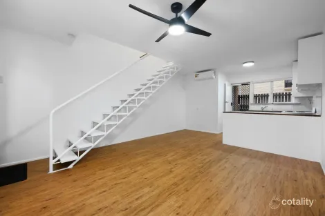 Property photo of 2/10 Thomas Drive Surfers Paradise QLD 4217