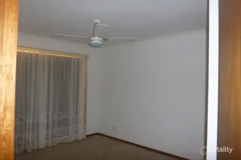 Property photo of 6 Birchman Court West Wodonga VIC 3690