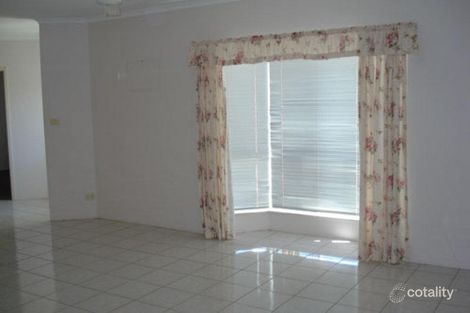 Property photo of 16 Bathurst Drive Bentley Park QLD 4869