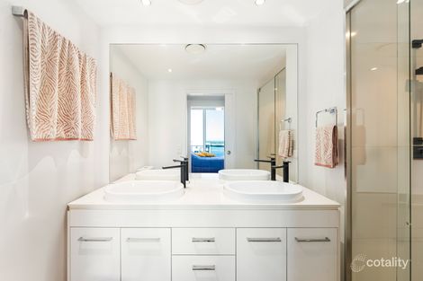 Property photo of 804/20 Labrador Street Labrador QLD 4215