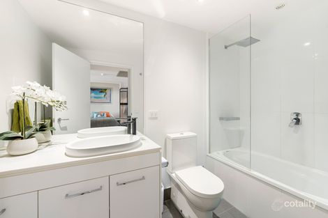 Property photo of 804/20 Labrador Street Labrador QLD 4215