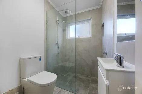 Property photo of 2/10 Thomas Drive Surfers Paradise QLD 4217