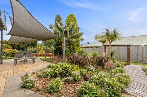 10 Coral Cl, Rosebud, VIC 3939