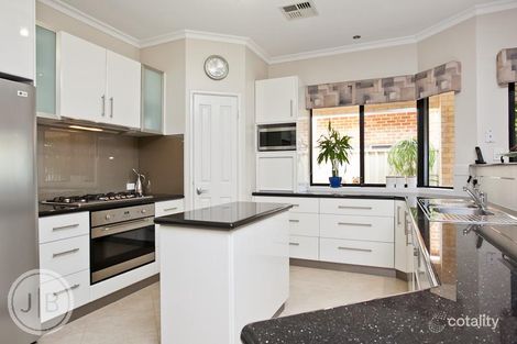 Property photo of 30 Success Crescent Salter Point WA 6152