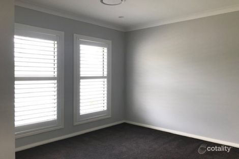 Property photo of 18 Arkenstone Way Leppington NSW 2179